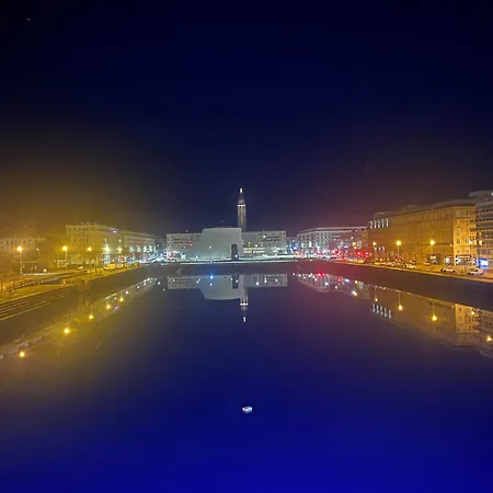 La Maison Au Fond Du Jardin *