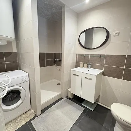 La Maison Au Fond Du Jardin דירה *